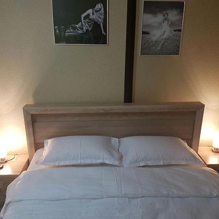 Rez Suites Iasi Bagian luar foto